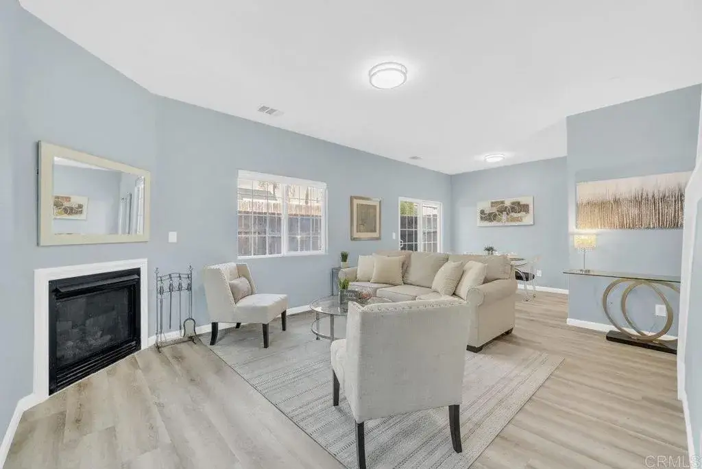 467 Calle Elagante, Vista, CA 92083 - #1