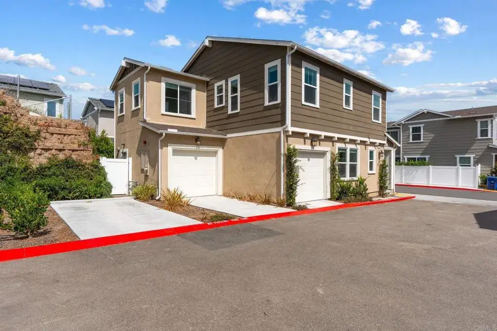 1515 Wingwood Lane, Vista, CA 92083 - #1