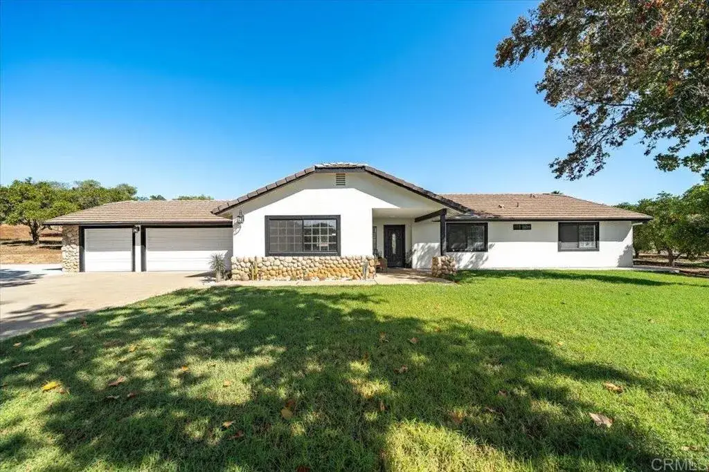13738 Crystallite, Valley Center, CA 92082 - #1