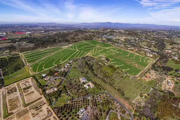 31092 Via Puerta Del Sol, Bonsall, CA 92003