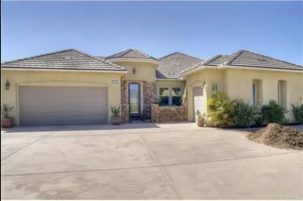 3041 Rue Montreux, Escondido, CA 92026