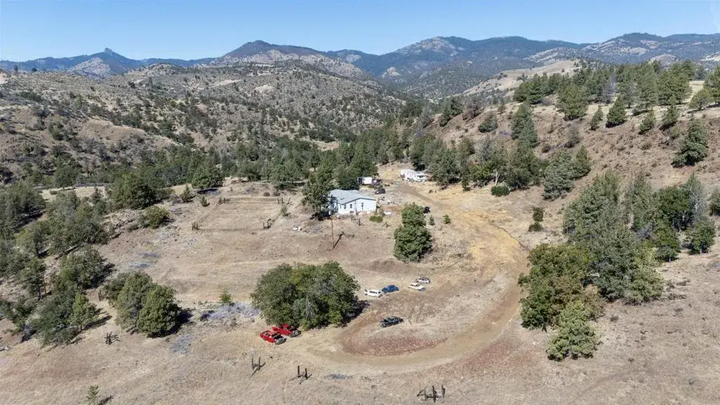 17626 Camp Creek Road, Hornbrook, CA 96044 - #1