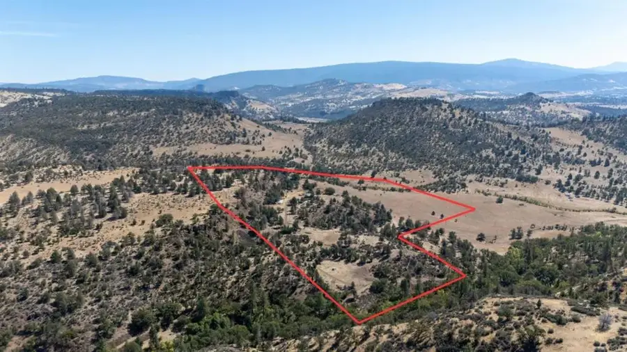 17626 Camp Creek Road, Hornbrook, CA 96044 - #2