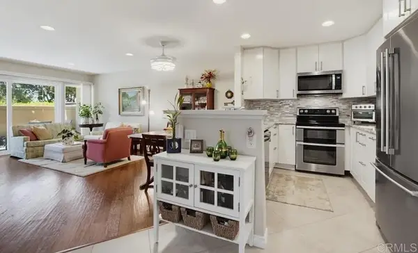 12555 Oaks North Drive #102, Rancho Bernardo (san Diego), CA 92128
