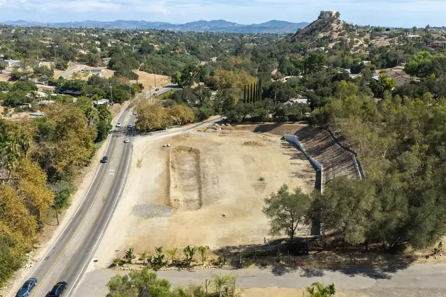 2805 Overland, Fallbrook, CA 92028 - #2