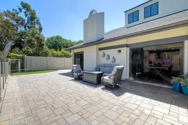 2339 Nicklaus Drive, Oceanside, CA 92056