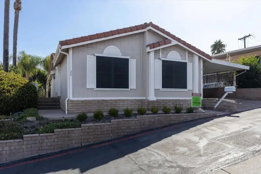 1333 Olive Ave #20, Vista, CA 92083 - #3