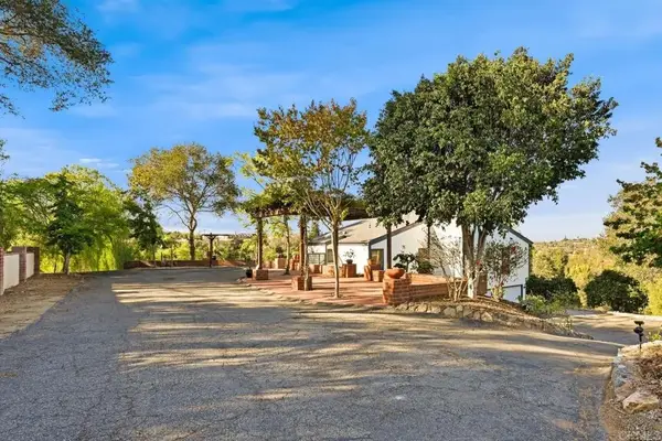 335 Morro Hills Road, Fallbrook, CA 92028