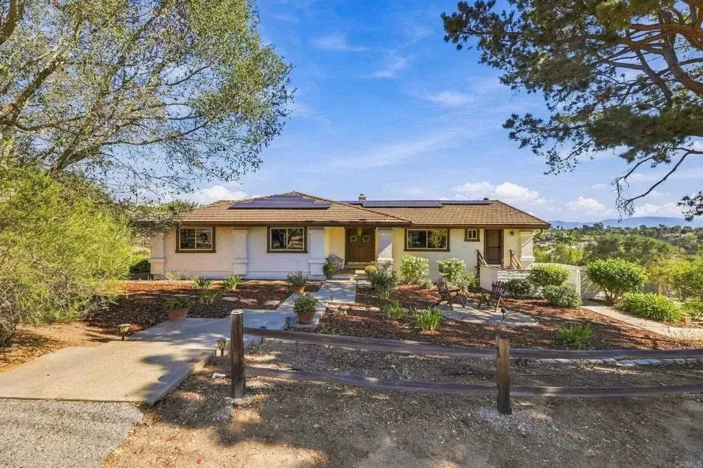 590 Elm Tree Lane, Fallbrook, CA 92028 - #1
