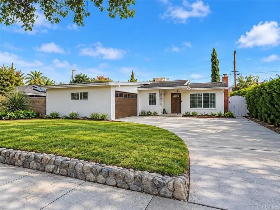 413 Hartzell Avenue, Redlands, CA 92374 - #2