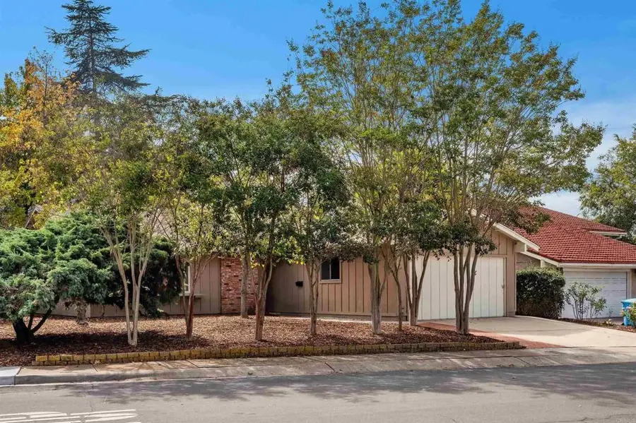 4795 Robbins St, San Diego, CA 92122 - #2