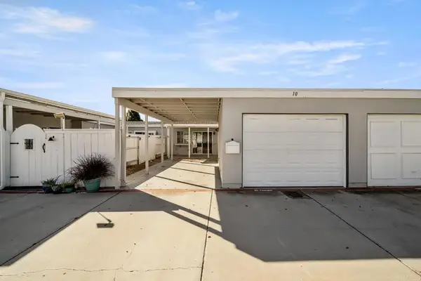 3875 Vista Campana South #10, Oceanside, CA 92057