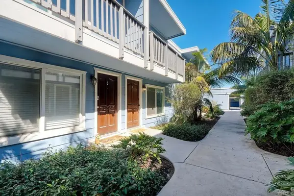 981 N Vulcan Avenue #4, Encinitas, CA 92024