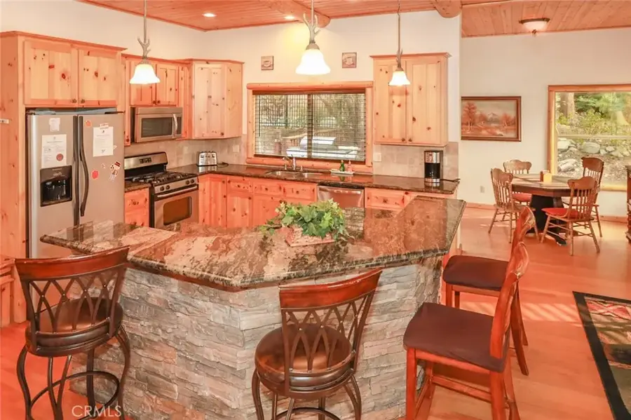 351 Glenwood Drive, Big Bear Lake, CA 92315 - Image #3