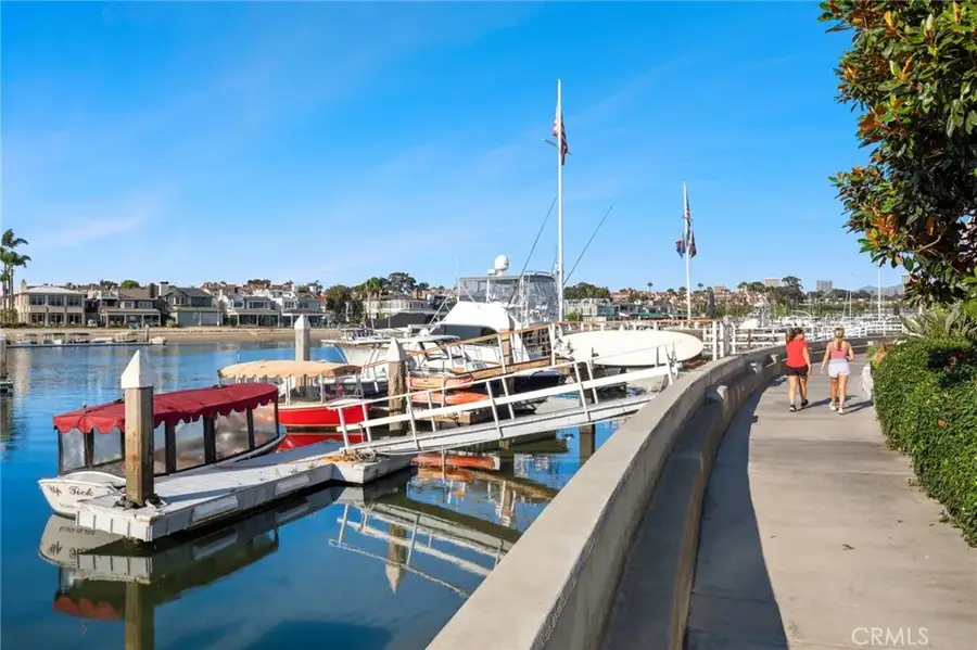 115 N Bay Front, Newport Beach, CA 92662 - Image #2