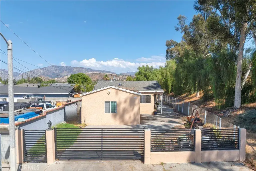 11602 Fellows Avenue, Pacoima, CA 91331 - Image #1