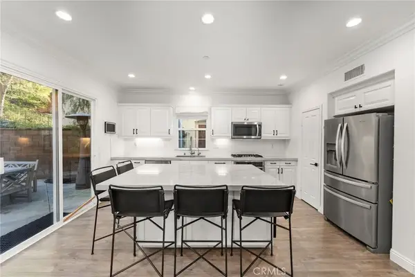 10 Bower Tree, Irvine, CA 92603