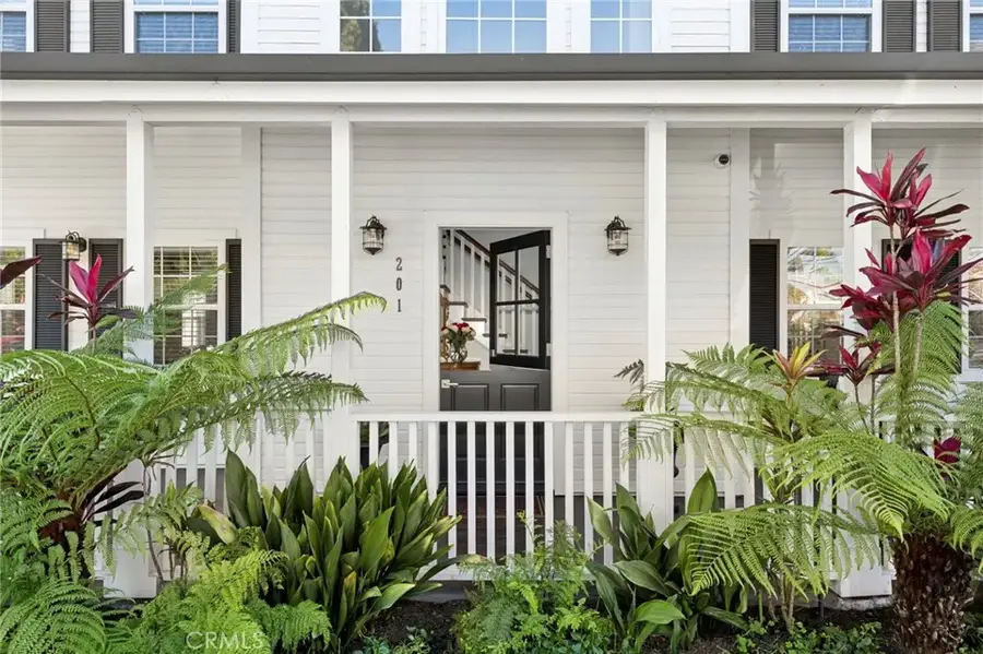 201 E 21st Street, Costa Mesa, CA 92627 - #2