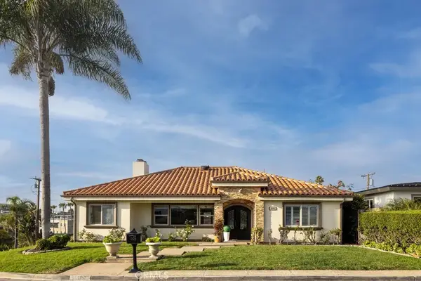 401 Holmwood, Newport Beach, CA 92663