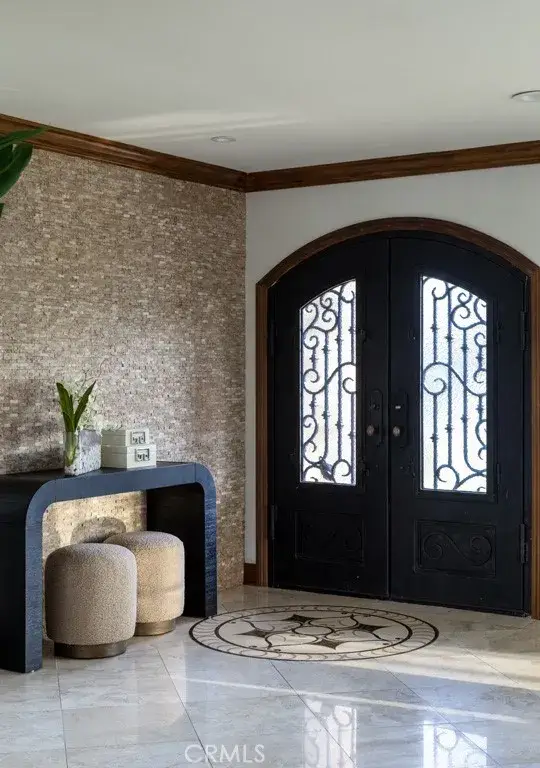 401 Holmwood, Newport Beach, CA 92663 - Image #2