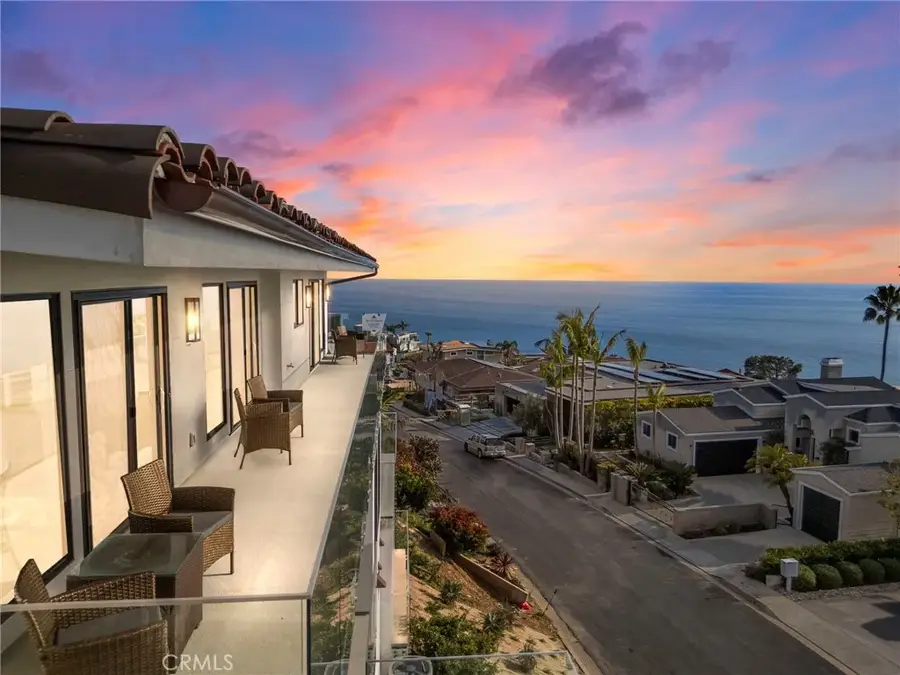 723 Balboa Avenue, Laguna Beach, CA 92651 - Image #2