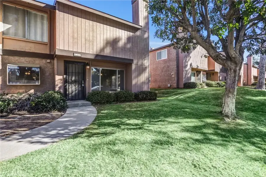 122 Tamarisk, Redlands, CA 92373 - Image #2