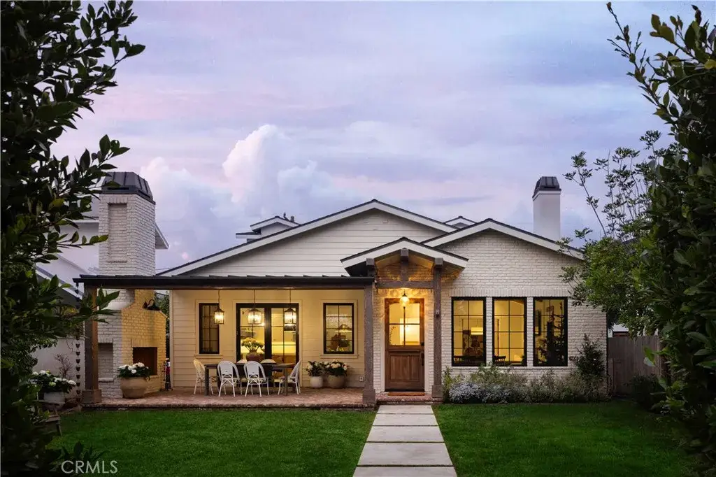 224 Flower Street, Costa Mesa, CA 92627 - Image #1