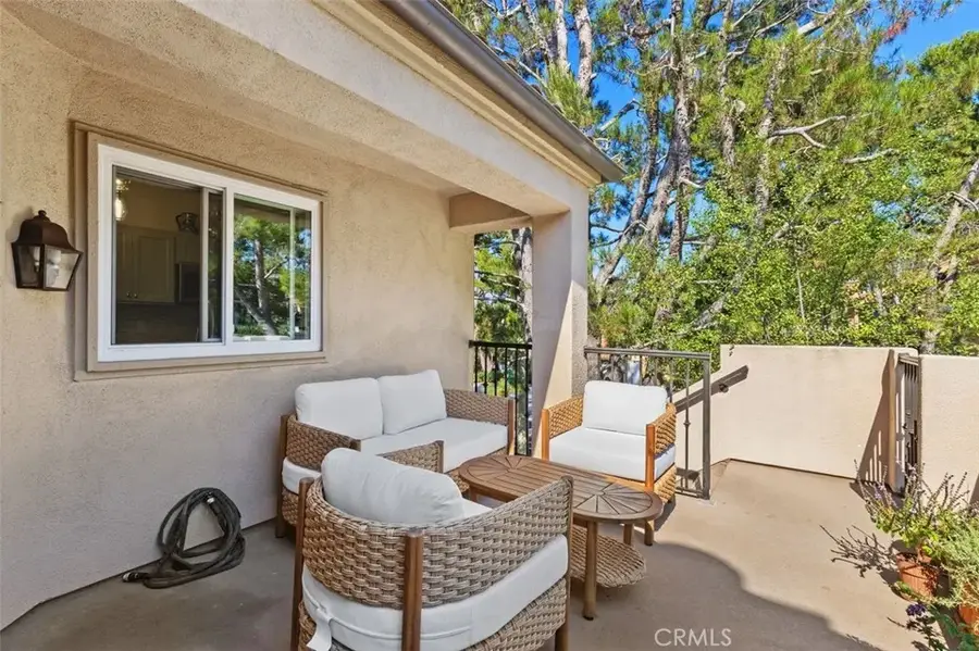 24 Corsica Drive, Newport Beach, CA 92660 - #3