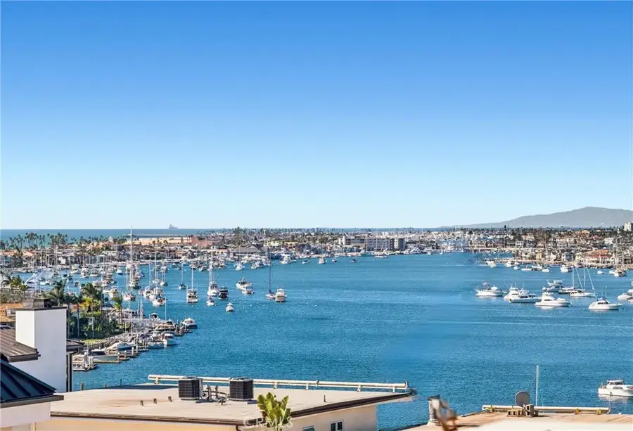 2520 Seaview Avenue, Corona Del Mar, CA 92625 - Image #2