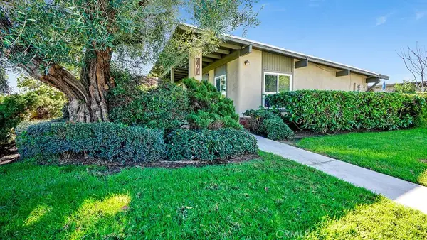 101 Clearbrook Lane, Costa Mesa, CA 92626