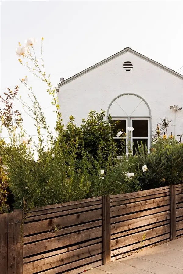 2958 Swan, Los Angeles, CA 90026