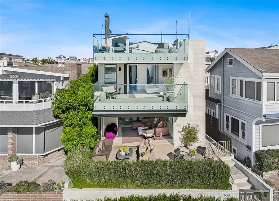 304 S Bay Front, Newport Beach, CA 92662 - #3