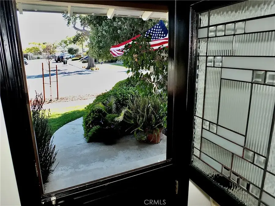 250 Bucknell Rd, Costa Mesa, CA 92626 - #3