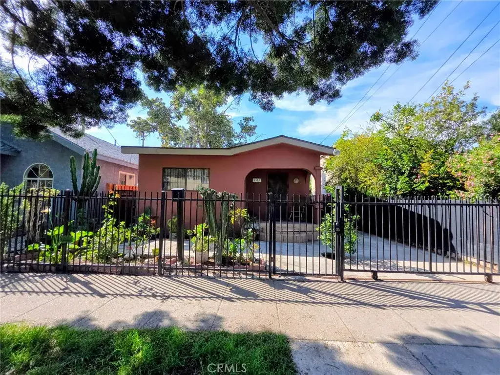 5323 Latham, Los Angeles, CA 90011 - #1