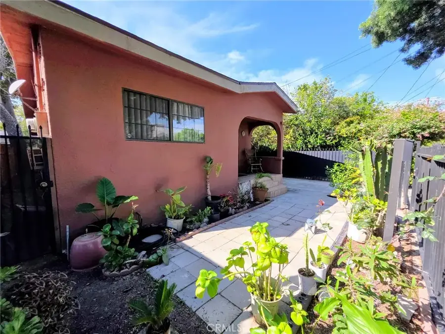 5323 Latham, Los Angeles, CA 90011 - #3