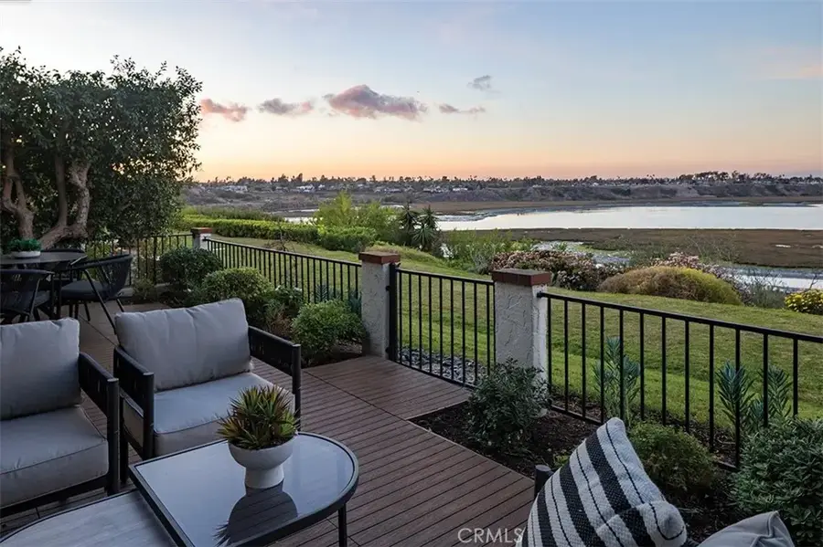 2175 Vista Entrada, Newport Beach, CA 92660 - #3