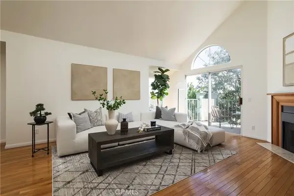 645 Ohio Avenue #402, Long Beach, CA 90814