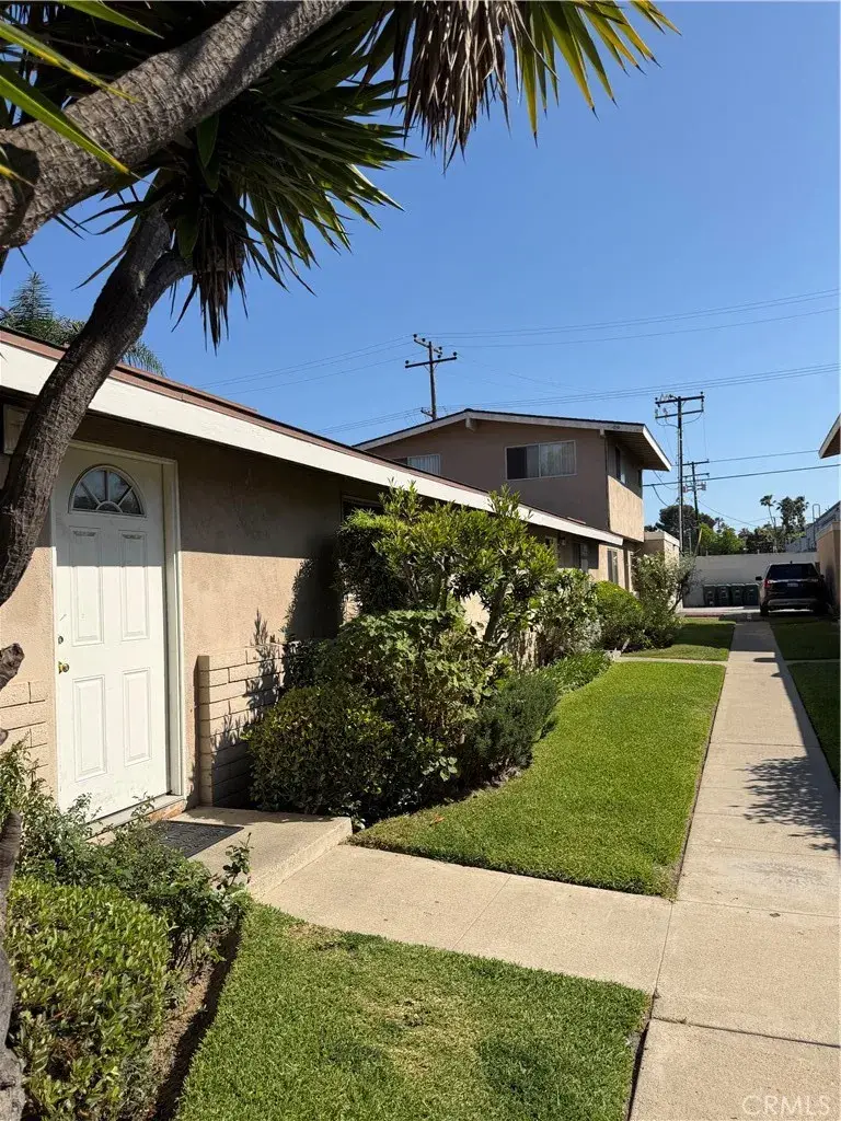 1383 Baker, Costa Mesa, CA 92626 - #2