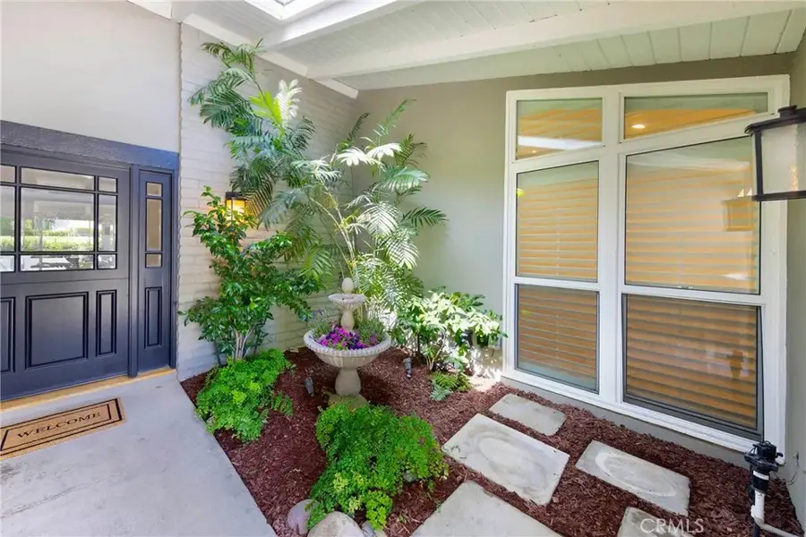 2102 Vista Entrada, Newport Beach, CA 92660 - #3