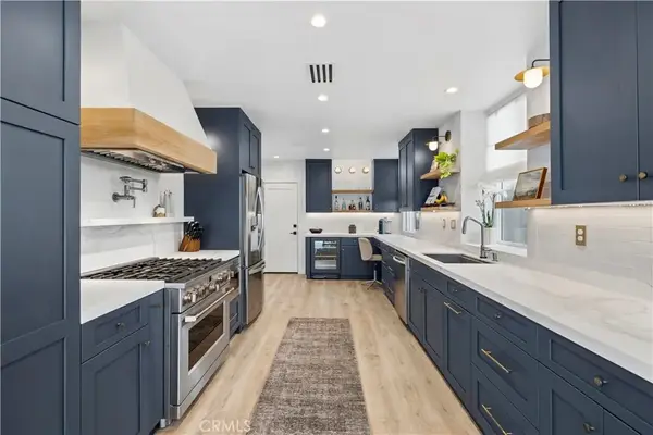 132 E 23rd Street, Costa Mesa, CA 92627