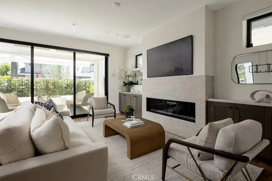 419 Goldenrod Avenue, Corona Del Mar, CA 92625 - #3