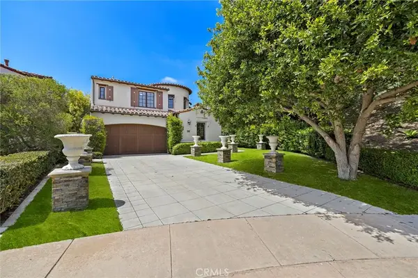 28 Sandy Cv, Newport Coast, CA 92657