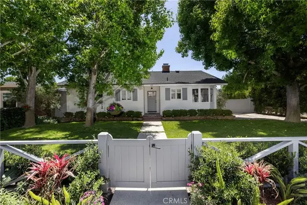 415 Walnut, Costa Mesa, CA 92627