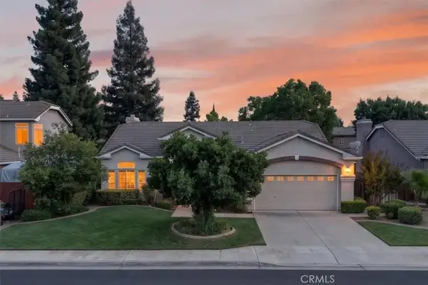 2554 Twain Ave, Clovis, CA 93611