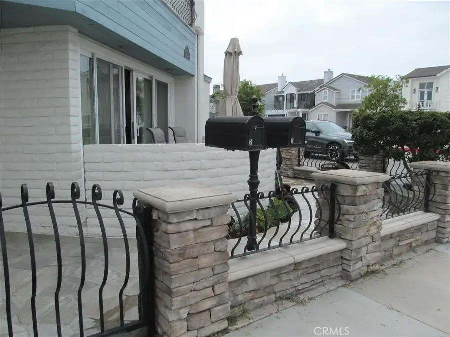 520 W W. Balboa Boulevard West, Newport Beach, CA 92661 - #3