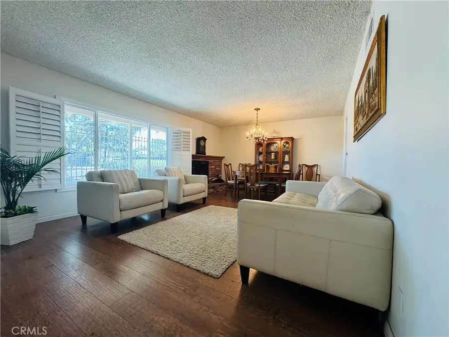 320 S Victoria, Corona, CA 92879 - #3