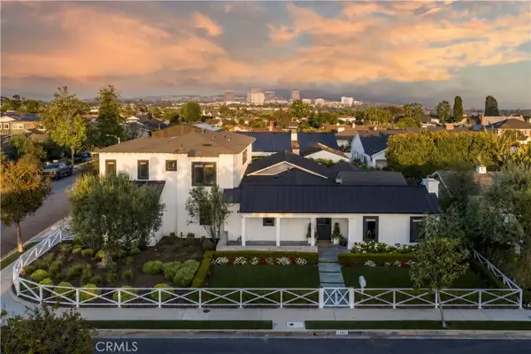 1230 Essex Lane, Newport Beach, CA 92660