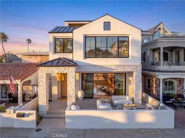 207 43rd Street, Newport Beach, CA 92663