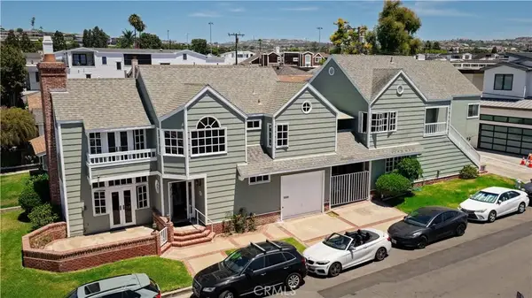 700 Goldenrod, Corona Del Mar, CA 92625