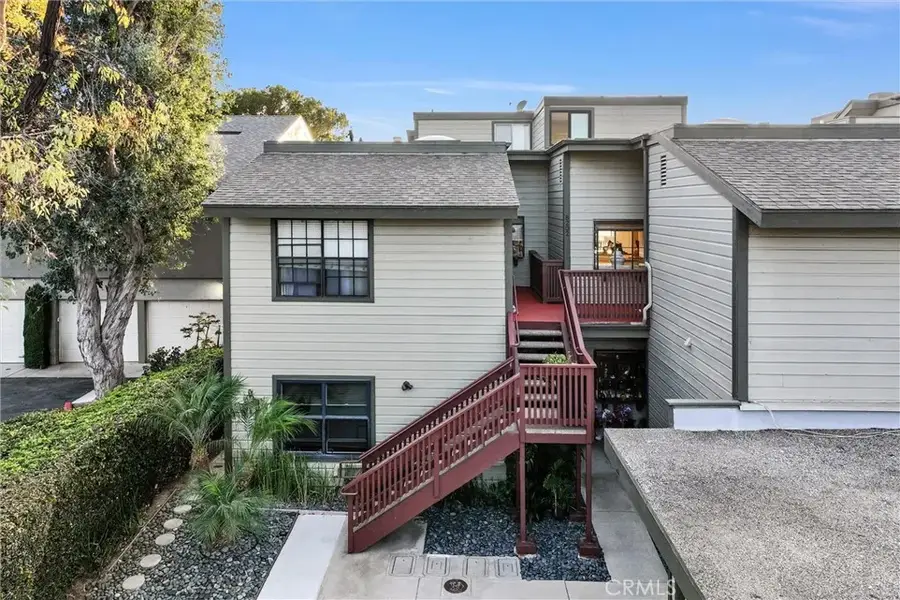 2157 Pacific Avenue #B202, Costa Mesa, CA 92627 - #3